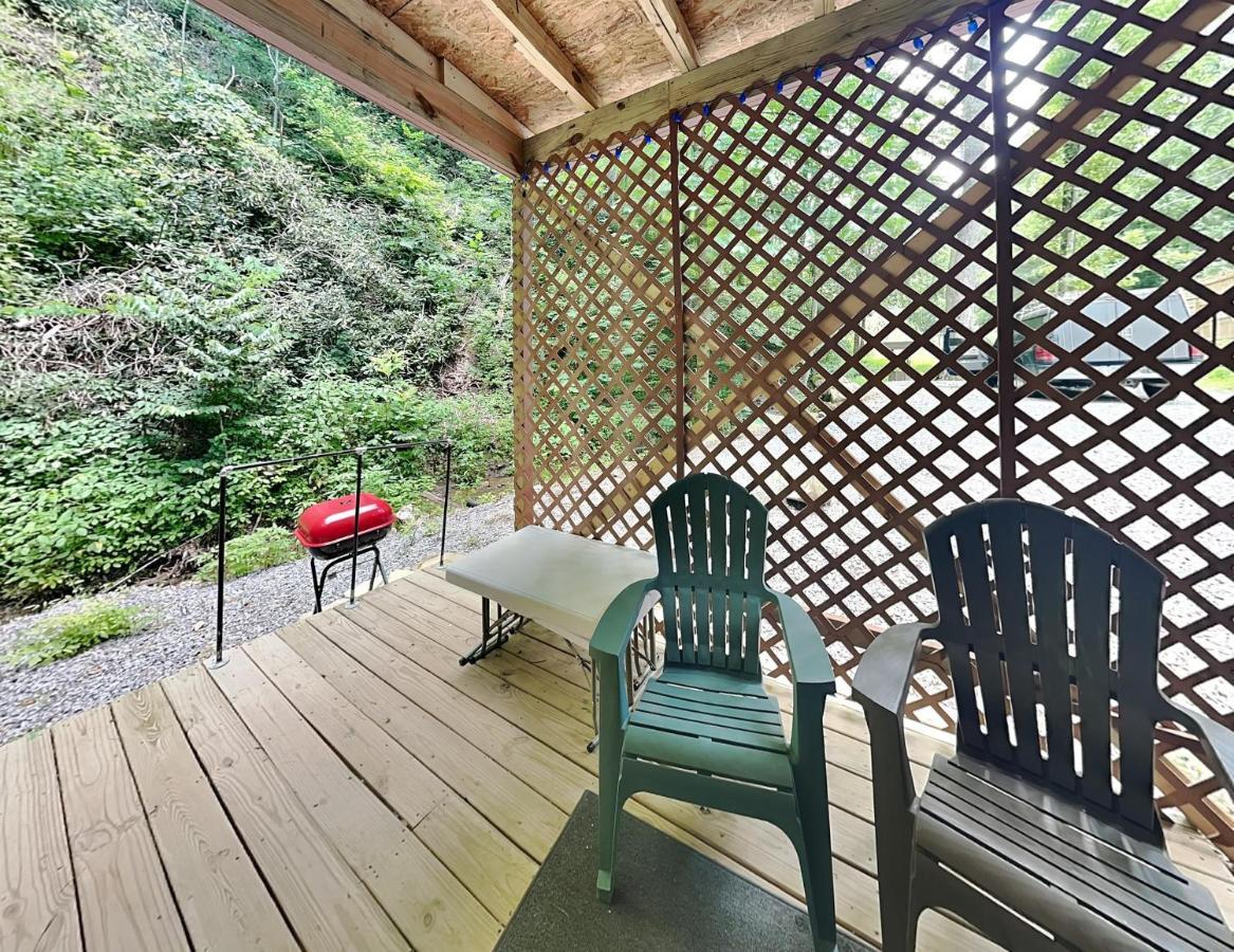 Stone Creek Cottage พิเจนฟอร์จ ภายนอก รูปภาพ
