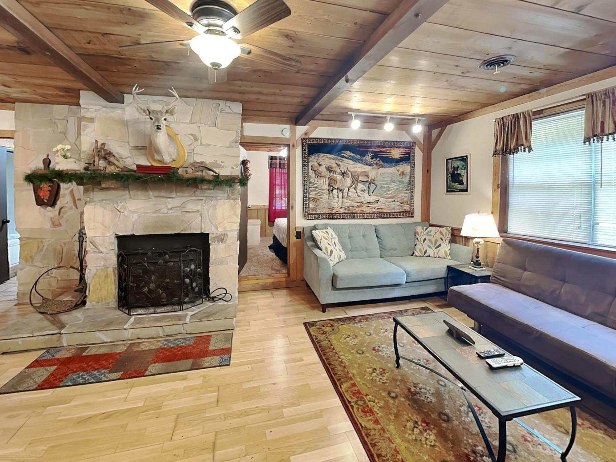 Stone Creek Cottage พิเจนฟอร์จ ภายนอก รูปภาพ